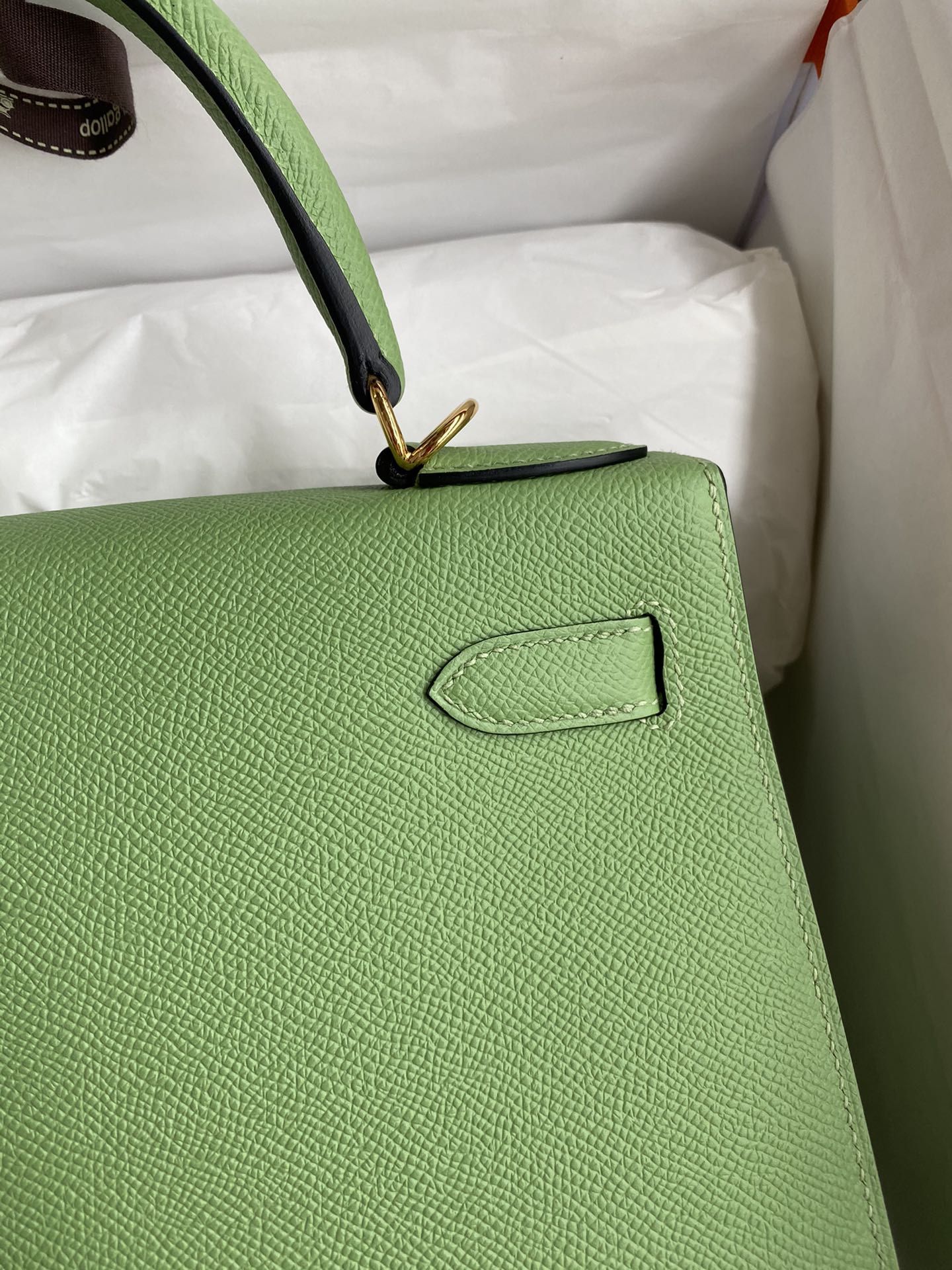 Hermes Kelly 28cm Handbag Shoulder Bag in Green Kiwi Epsom Leather